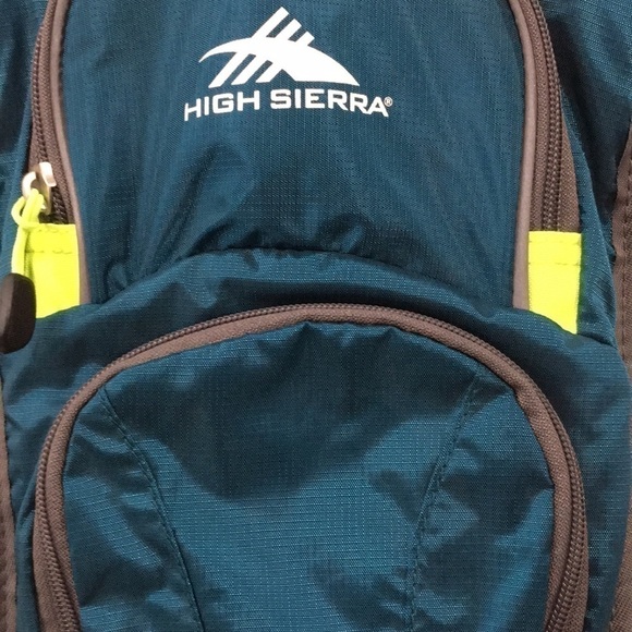 HIGH SIERRA HYDRAHIKE 2L Hydration Backpack Bag - Picture 2 of 8